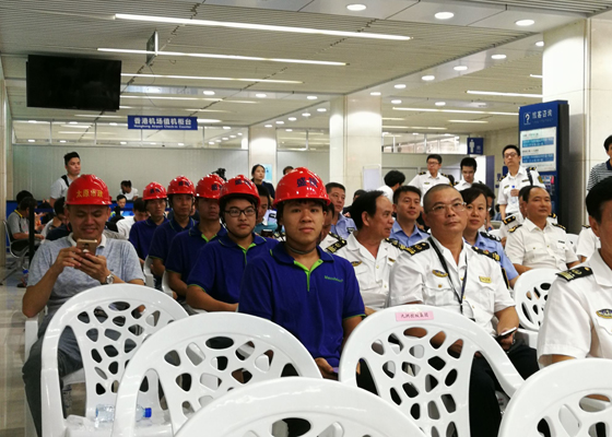 抢修遭台风重创的九洲港口岸,银河集团义不容辞! 抢修遭台风重创的九洲港口岸,银河集团义不容辞!