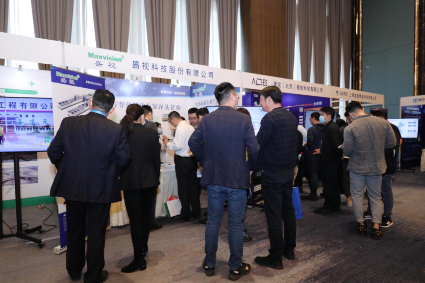 银河集团同步出席中国自贸区和海关特殊监管区域建设及产业论坛、全国民航“互联网+”智慧机场建设发展高峰会及中国国际技术进出口交易会 银河集团同步出席中国自贸区和海关特殊监管区域建设及产业论坛、全国民航“互联网+”智慧机场建设发展高峰会及中国国际技术进出口交易会